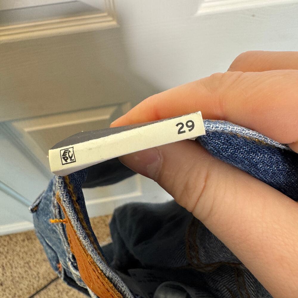 NWT Levi's 501 Shorts - Picture 6 of 8